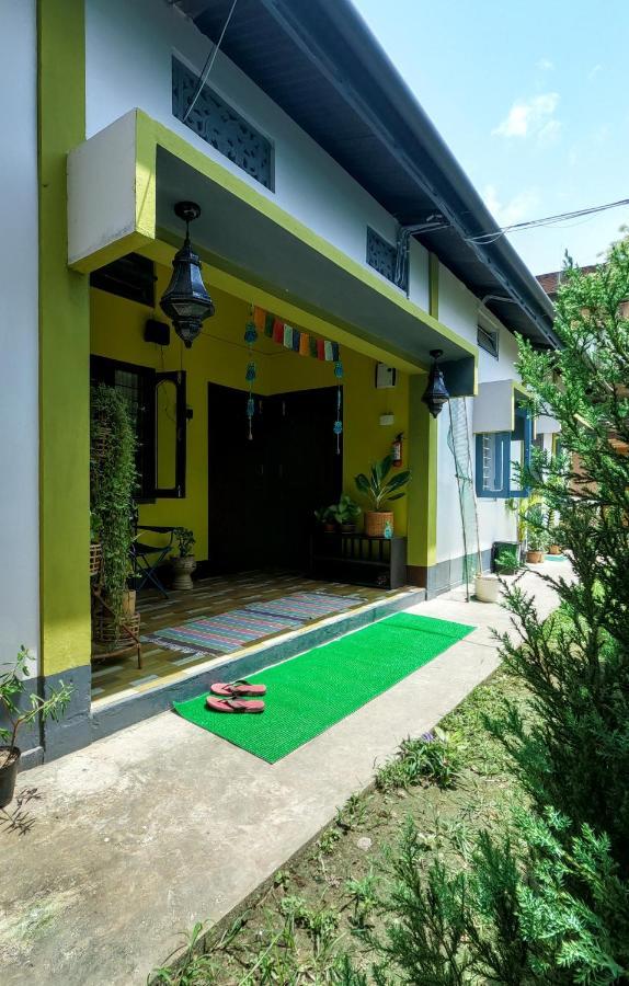 Stargaze Backpackers Hostel กูวาฮาติ ภายนอก รูปภาพ