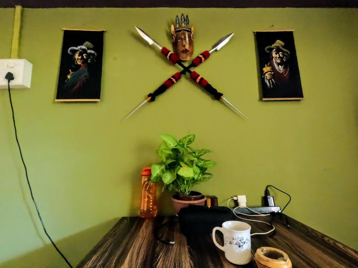 Stargaze Backpackers Hostel กูวาฮาติ ภายนอก รูปภาพ