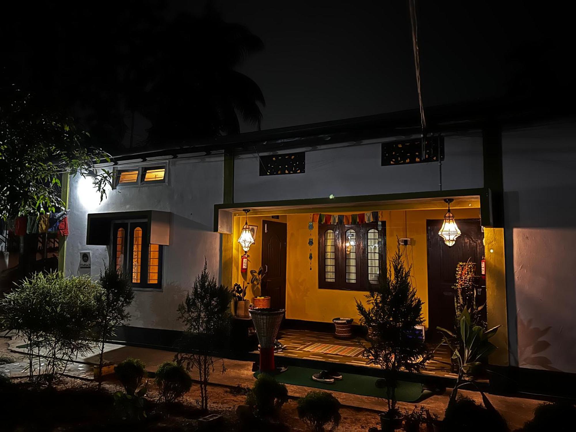 Stargaze Backpackers Hostel กูวาฮาติ ภายนอก รูปภาพ