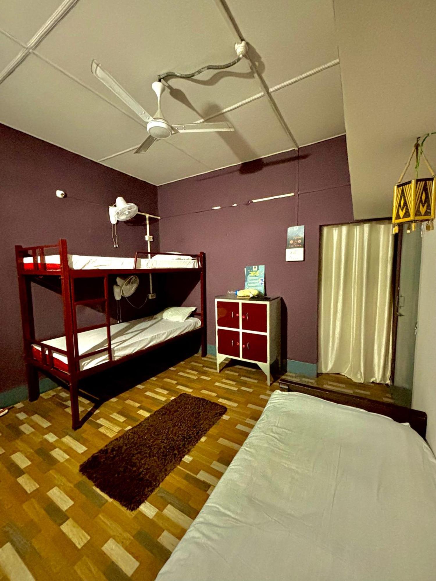 Stargaze Backpackers Hostel กูวาฮาติ ภายนอก รูปภาพ