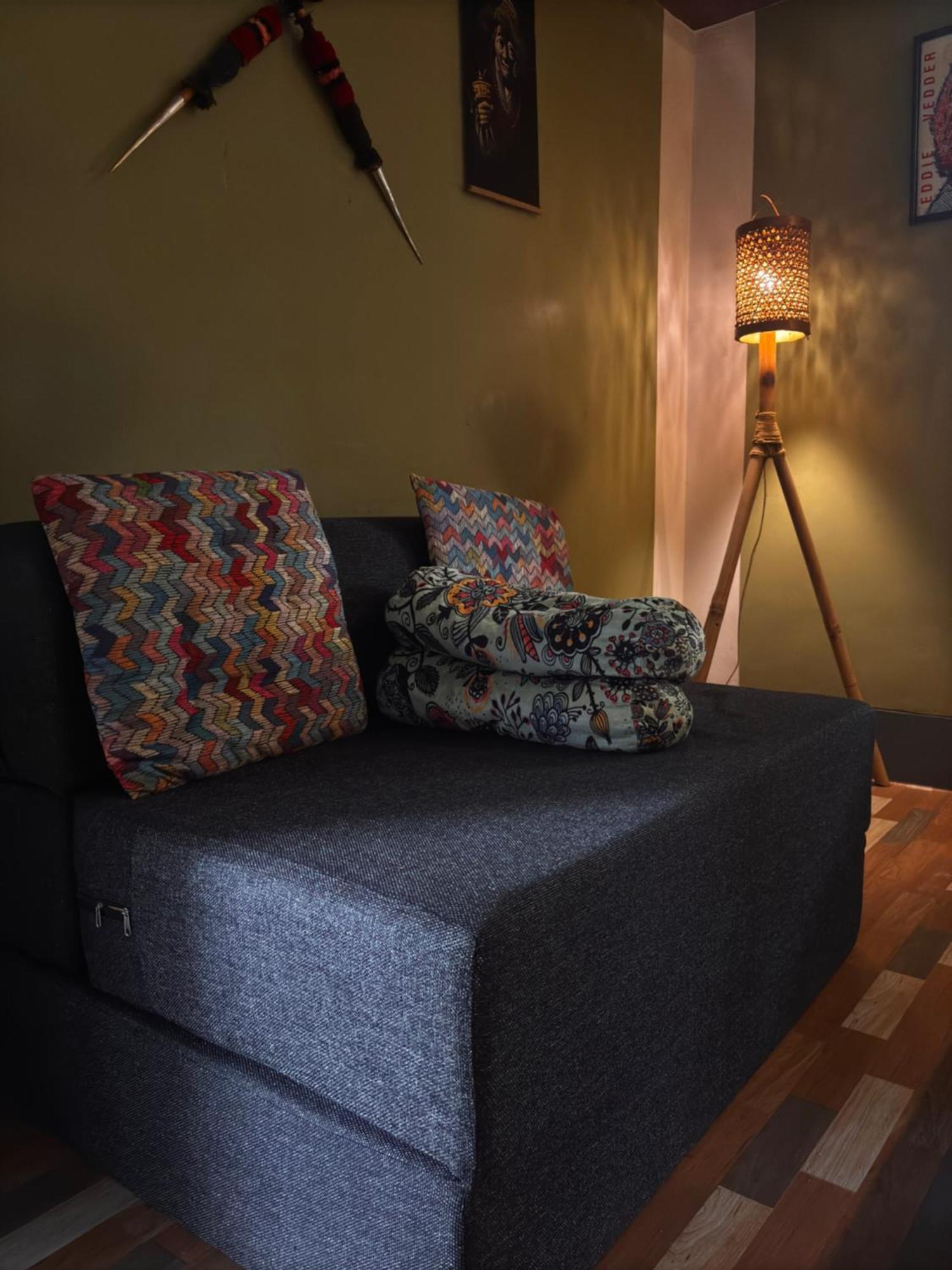 Stargaze Backpackers Hostel กูวาฮาติ ภายนอก รูปภาพ