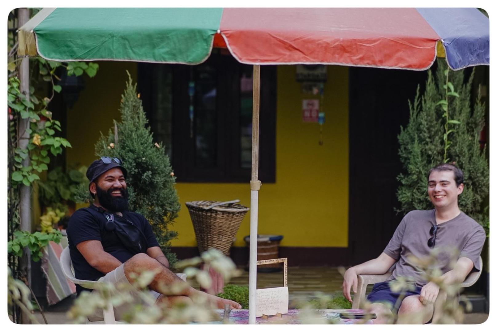 Stargaze Backpackers Hostel กูวาฮาติ ภายนอก รูปภาพ
