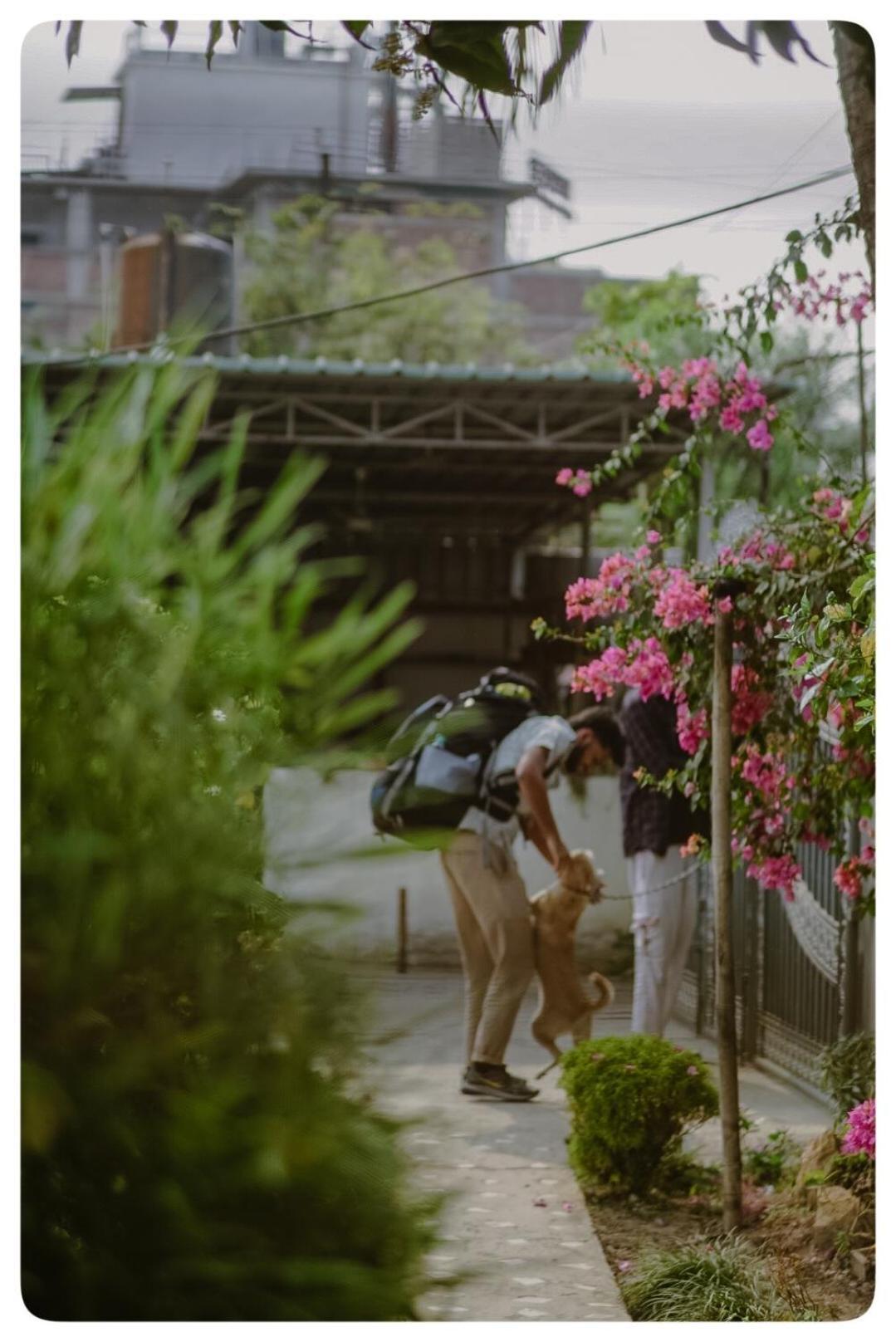 Stargaze Backpackers Hostel กูวาฮาติ ภายนอก รูปภาพ